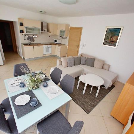 Sun-Kissed Apartment In Bibinje With Garden Chambre photo