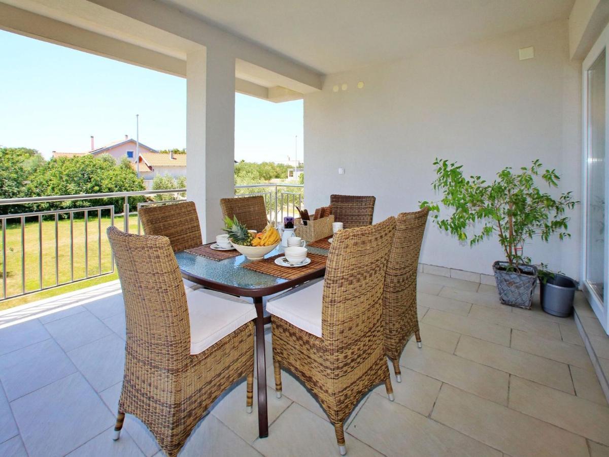 Sun-Kissed Apartment In Bibinje With Garden Chambre photo